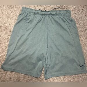 Nike Dri-FIT Men’s Elastic Athletic Running Shorts Size Medium Grey